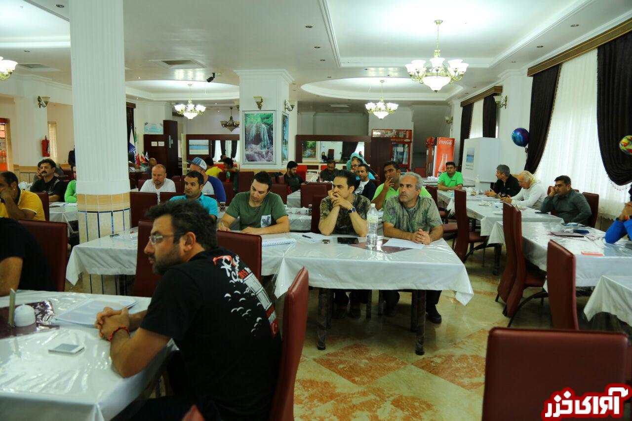 نخستین کارگاه آموزشی پاراگلایدر در بهشهر و گلوگاه برگزار شد/ حضور 3 مربی خارجی برای آموزش + تصاویر