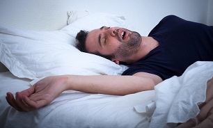 افرادی که خیلی کم یا خیلی زیاد می­‌خوابند، بیشتر در معرض خطر حمله قلبی قرار دارند!
