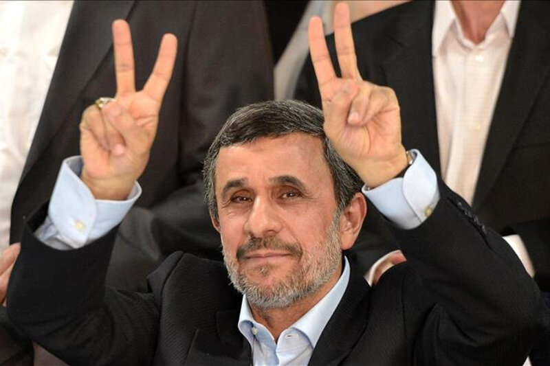 کدام مسئولان کشور جزیره خریده اند؟ /علت دفاع احمدی نژاد از رئیسی از نگاه موسوی لاری