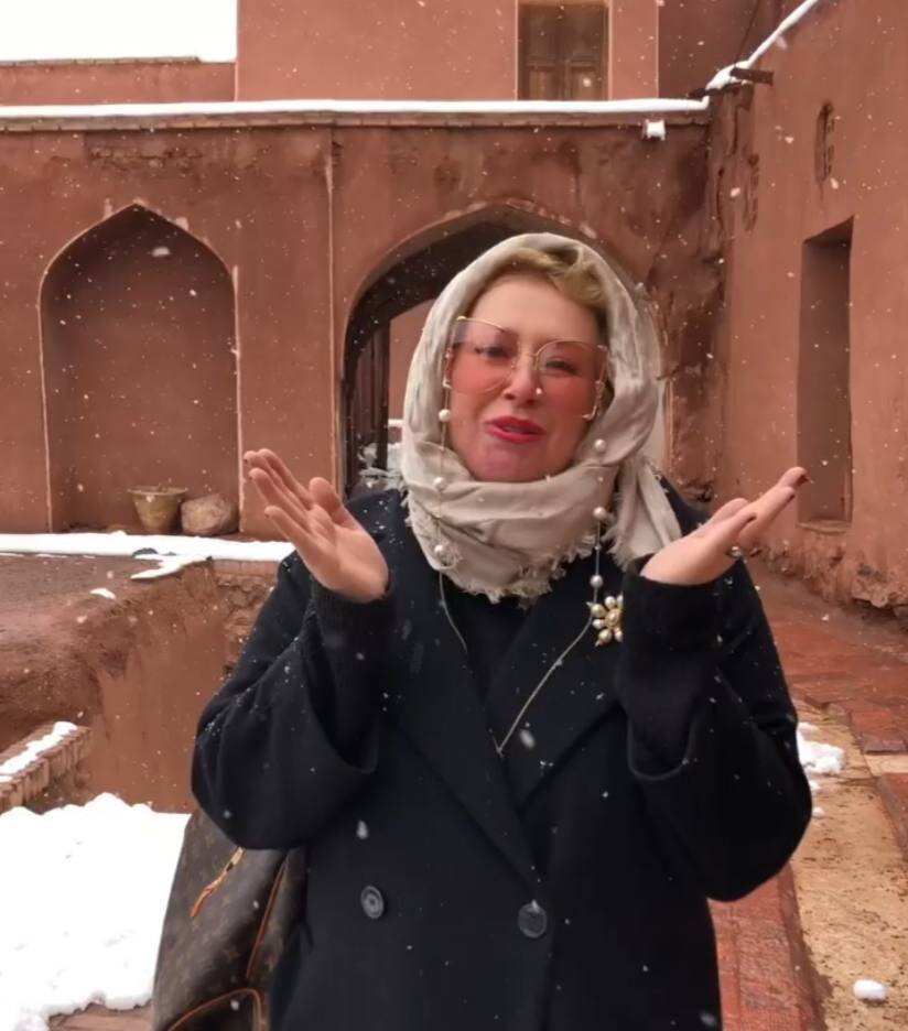 تصاویر | زن روس که ۳۰۰ سلبریتی را به ایران آورد | توریست‌ها هم عاشق حجاب می‌شوند