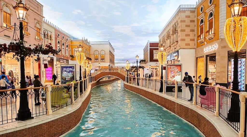 مراکز خرید دوحه در انتظار مسافران جام جهانی ۲۰۲۲ | محبوب‌ترین و زیباترین پاساژ قطر را ببینید | تماشای ونیز در میان بیابان‌های دوحه را از دست ندهید