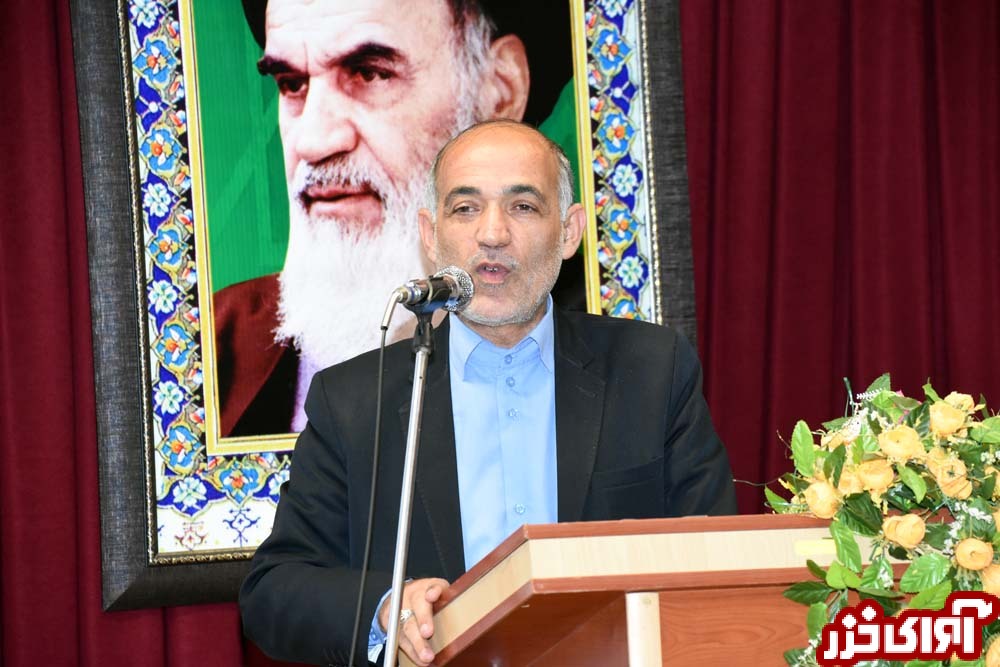 تقدیر از پیشکسوتان تعلیم و تربیت نکا به پاس 30 سال خدمت صادقانه