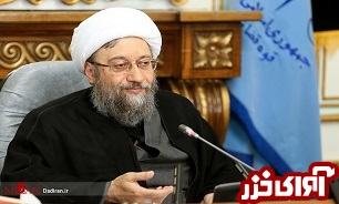 میگویند قلمها را به بهانههای واهی نشکنیم/شما خودتان بارها گفتهاید چرا دستگاه قضایی با فلان روزنامه برخورد نکرده است ولی در بین اهالی رسانه ندای آزادی سر میدهید میگویند قلمها را به بهانههای واهی نشکنیم/شما خودتان بارها گفتهاید چرا دستگاه قضایی با فلان روزنامه برخورد نکرده است ولی در بین اهالی رسانه ندای آزادی سر میدهید