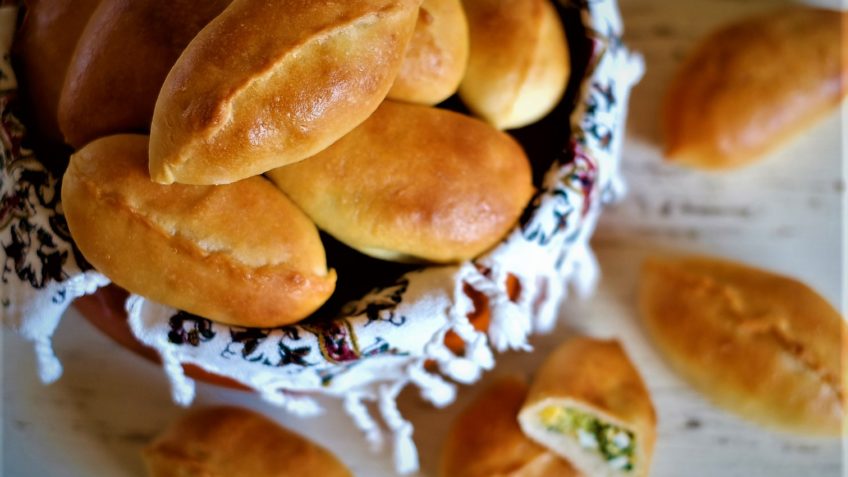 پیراشکی روسی، پیش غذایی خوشمزه و متفاوت پیراشکی روسی، پیش غذایی خوشمزه و متفاوت