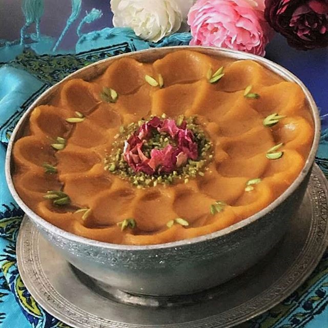 2 طرز تهیه حلوا سه آرد مجلسی و بسیار خوشمزه با شیر و بدون شیر+فوت و فن طلایی