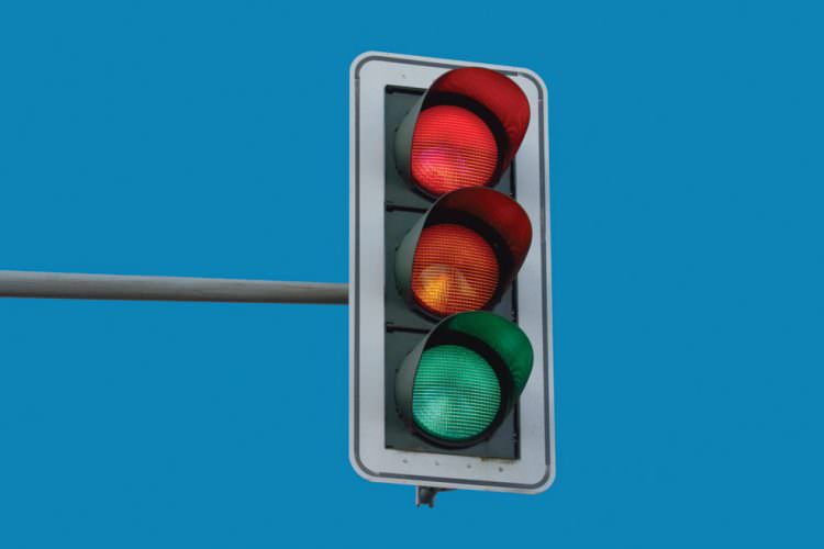 connected car Traffic Lights / خودروی متصل چراغ راهنمایی