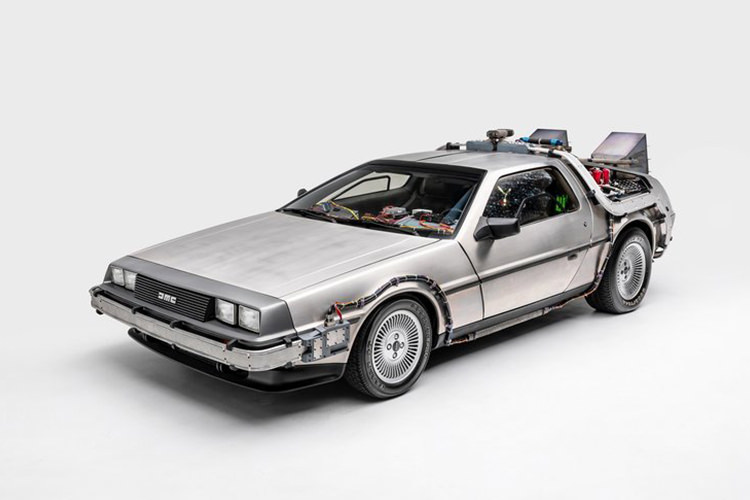 DeLorean Time Machine