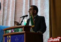 معلم خزانه‌دار دارایی‌ها و دانایی‌ها نیست