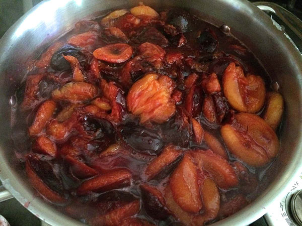 طرز تهیه انواع لواشکهای خوشمزه با میوههای بهاری طرز تهیه انواع لواشکهای خوشمزه با میوههای بهاری