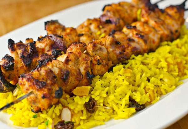 جوجه کباب با سسی عالی و طعم و رنگی بی نظیر جوجه کباب با سسی عالی و طعم و رنگی بی نظیر