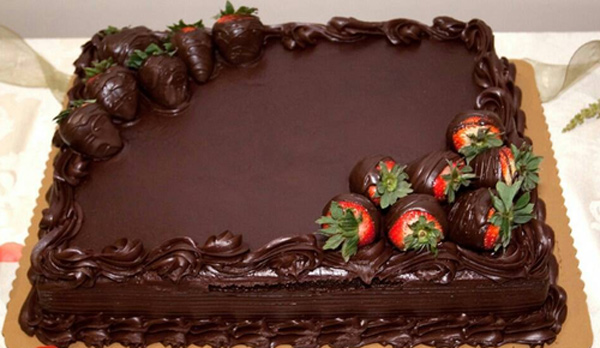 طرز تهیه کیک تولد شکلاتی گردویی