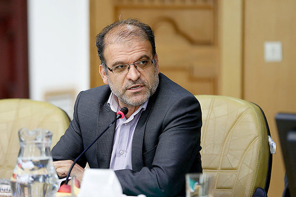 دانشآموزان کاوشگر در کنار معلمان پژوهنده رشد میکنند دانشآموزان کاوشگر در کنار معلمان پژوهنده رشد میکنند
