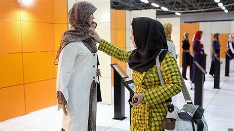 برپایی نمایشگاه «پارسیپوش» در قائمشهر برپایی نمایشگاه «پارسیپوش» در قائمشهر