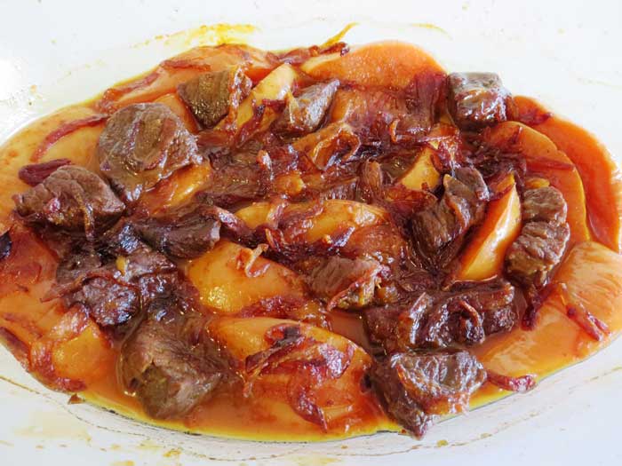 طرز تهیه خورش هلو خوشمزه و مجلسی