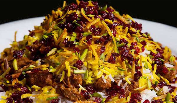 قیمه نثار نذری برای ماه محرم قیمه نثار نذری برای ماه محرم
