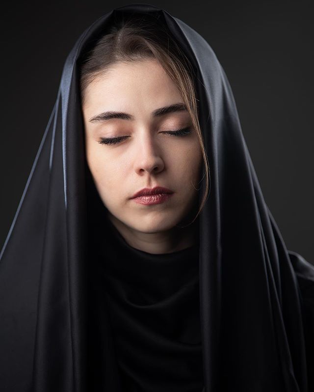 بیوگرافی نیلوف رجایی پور ، دختر داعشی سریال پایتخت
