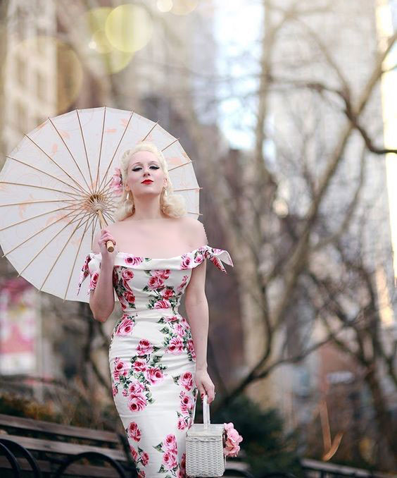 مدل لباس مجلسی سفید گلدار