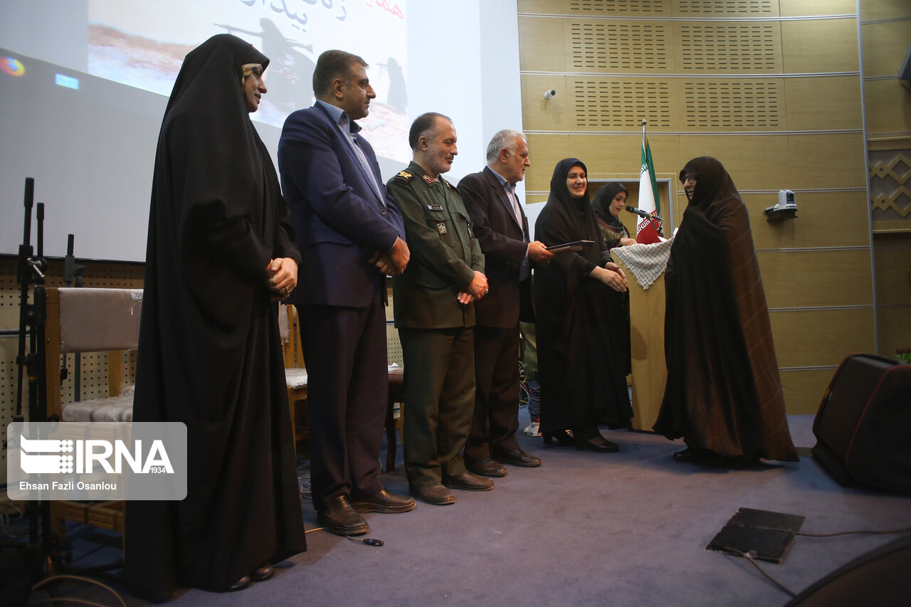 زنان پیشکسوت و همسران سرداران شهید مازندران تجلیل شدند زنان پیشکسوت و همسران سرداران شهید مازندران تجلیل شدند