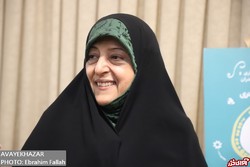 حضور زنان در ورزشگاه‌ها دستاورد بزرگی است/ باید در چارچوب شرع و قانون پاسخگوی مطالبات جوانان باشیم