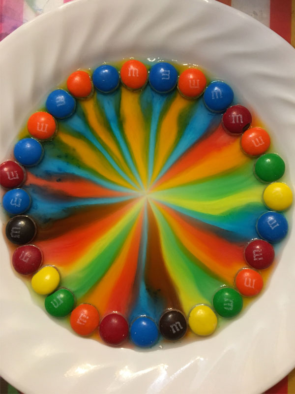 تزیین ژله با اسمارتیز m&m تزیین ژله با اسمارتیزm&m