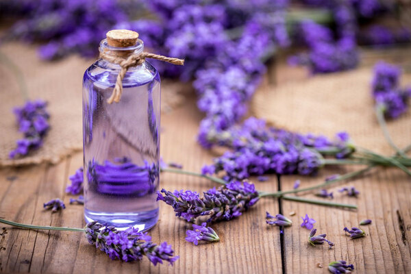 روغن اسطوخودوس پرپشت شدن ریش و سبیل