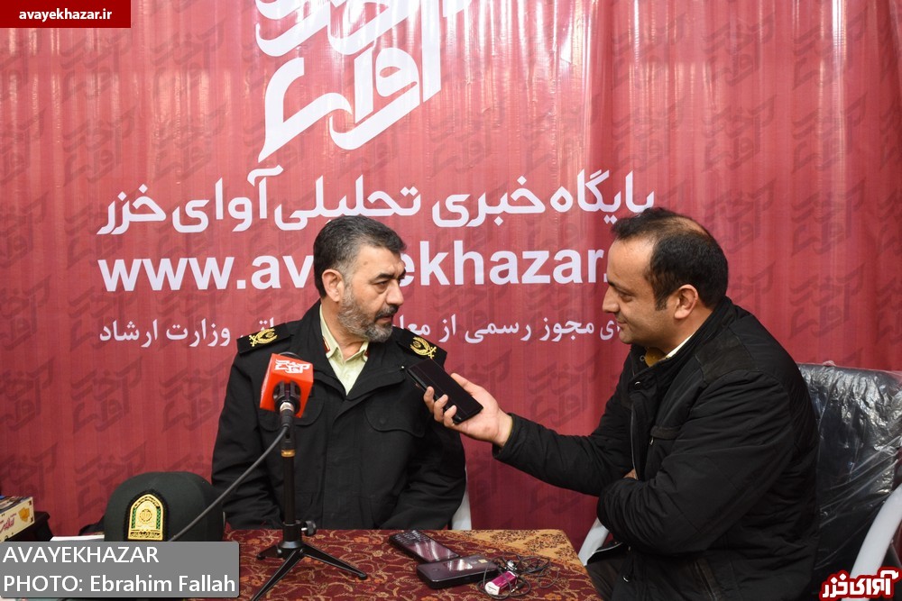 سردار نانواکناری: ما را دور زدند، استیضاح لاریجانی شاید وقتی دیگر/ فعال رسانهای: مجلس در رأس امور نیست/فعال سیاسی: گرانی بنزین به نام نظام نوشته شد/ سردار بابایی: گرانی بنزین درسی برای مسئولان/ شاعری و دامادی: تاثیر گرانی بنزین بر سایر کالاها سردار نانواکناری: ما را دور زدند، استیضاح لاریجانی شاید وقتی دیگر/ فعال رسانهای: مجلس در رأس امور نیست/فعال سیاسی: گرانی بنزین به نام نظام نوشته شد/ سردار بابایی: گرانی بنزین درسی برای مسئولان/ شاعری و دامادی: تاثیر گرانی بنزین بر سایر کالاها