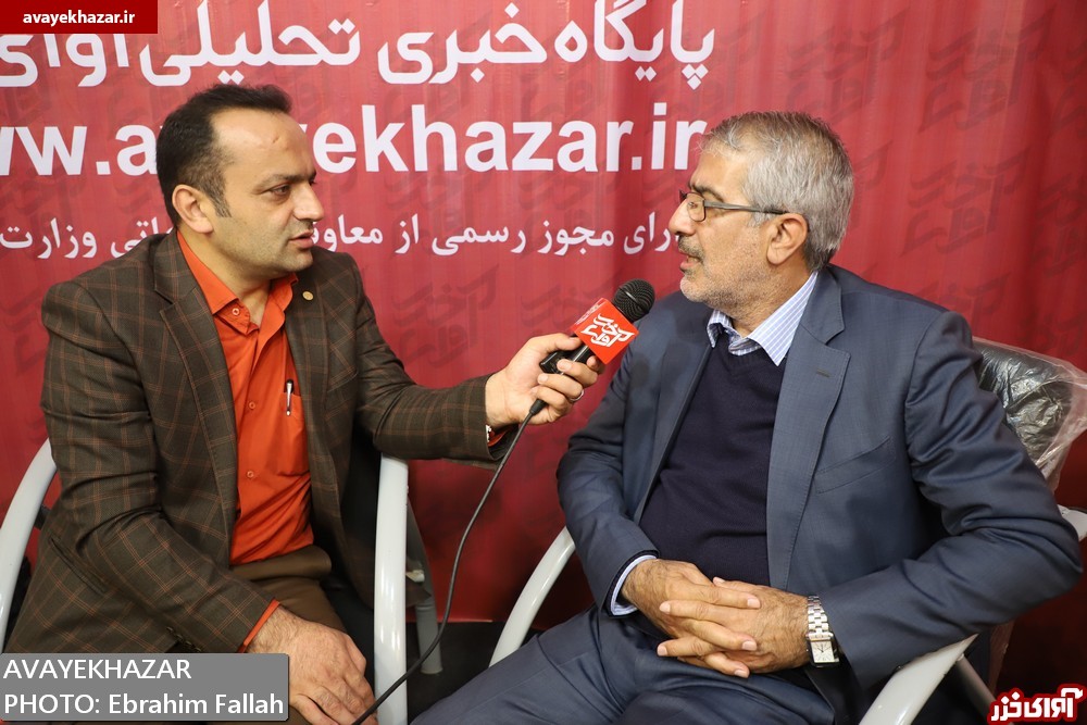 سردار نانواکناری: ما را دور زدند، استیضاح لاریجانی شاید وقتی دیگر/ فعال رسانهای: مجلس در رأس امور نیست/فعال سیاسی: گرانی بنزین به نام نظام نوشته شد/ سردار بابایی: گرانی بنزین درسی برای مسئولان/ شاعری و دامادی: تاثیر گرانی بنزین بر سایر کالاها سردار نانواکناری: ما را دور زدند، استیضاح لاریجانی شاید وقتی دیگر/ فعال رسانهای: مجلس در رأس امور نیست/فعال سیاسی: گرانی بنزین به نام نظام نوشته شد/ سردار بابایی: گرانی بنزین درسی برای مسئولان/ شاعری و دامادی: تاثیر گرانی بنزین بر سایر کالاها