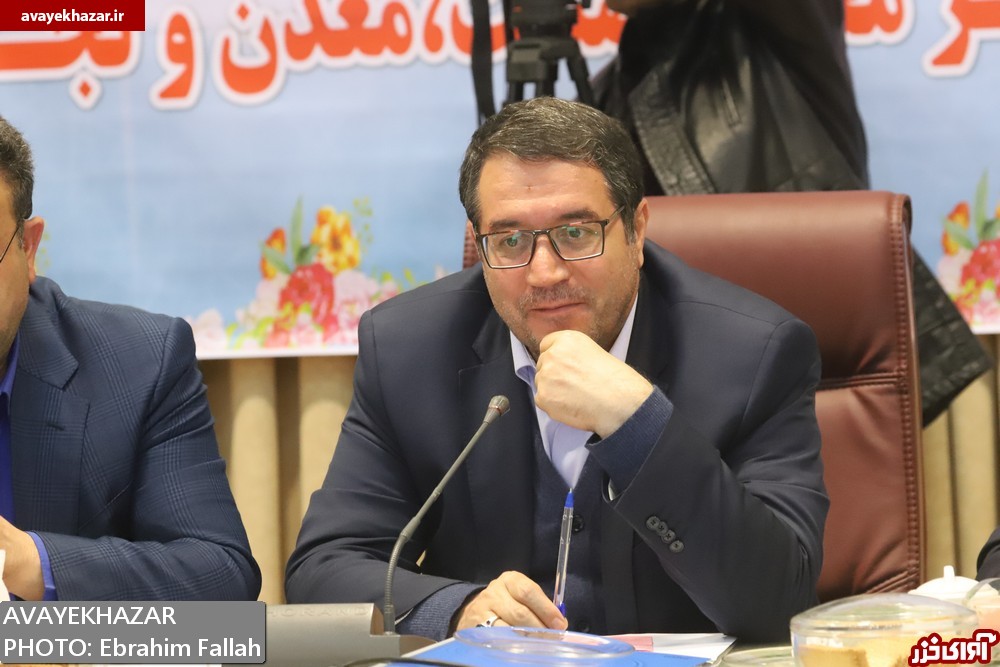 سردار نانواکناری: ما را دور زدند، استیضاح لاریجانی شاید وقتی دیگر/ فعال رسانهای: مجلس در رأس امور نیست/فعال سیاسی: گرانی بنزین به نام نظام نوشته شد/ سردار بابایی: گرانی بنزین درسی برای مسئولان/ شاعری و دامادی: تاثیر گرانی بنزین بر سایر کالاها سردار نانواکناری: ما را دور زدند، استیضاح لاریجانی شاید وقتی دیگر/ فعال رسانهای: مجلس در رأس امور نیست/فعال سیاسی: گرانی بنزین به نام نظام نوشته شد/ سردار بابایی: گرانی بنزین درسی برای مسئولان/ شاعری و دامادی: تاثیر گرانی بنزین بر سایر کالاها