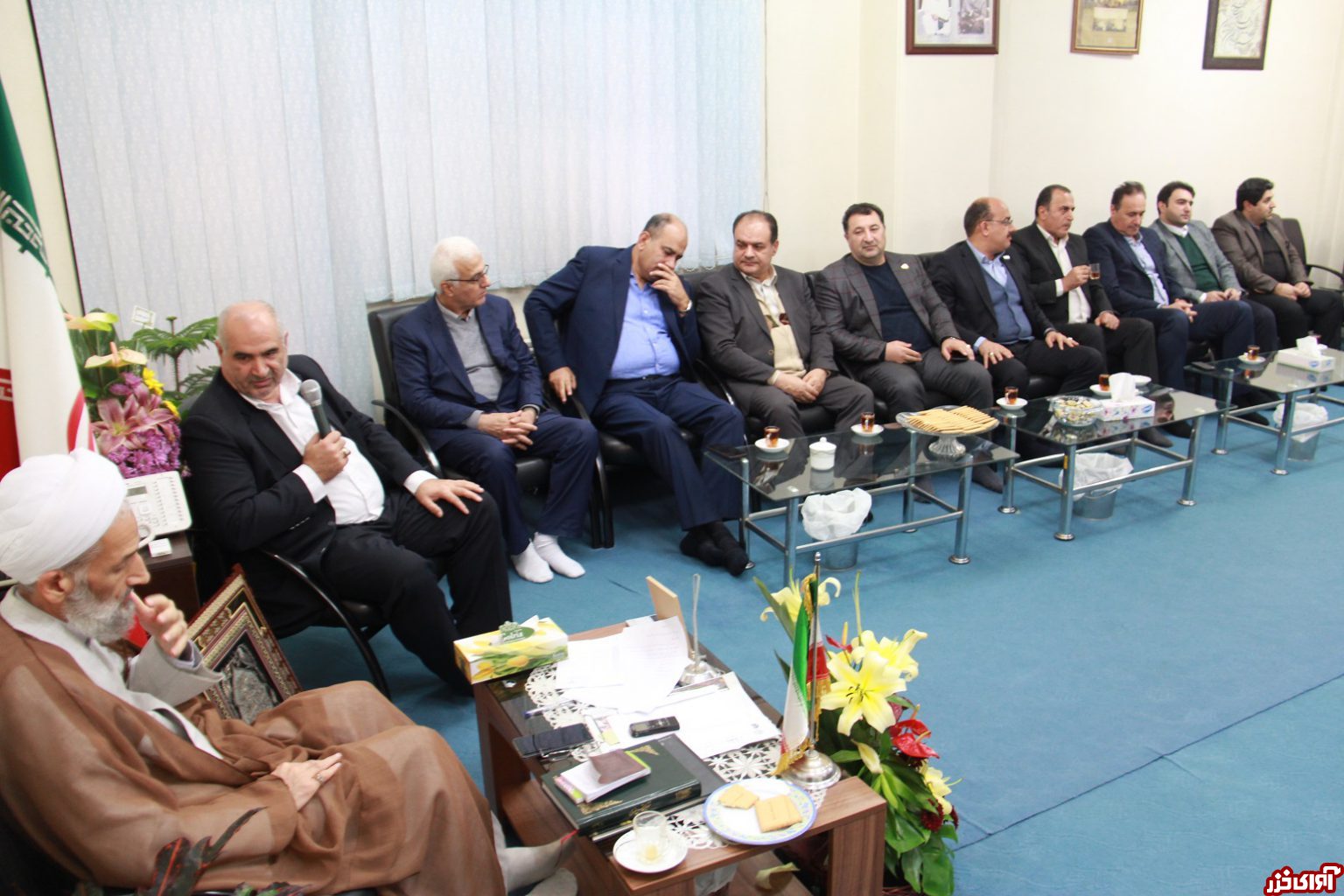 دولت باید از اقتصاد دل بکند/ اصل 44 بهدرستی اجرا نشده است دولت باید از اقتصاد دل بکند/ اصل 44 بهدرستی اجرا نشده است