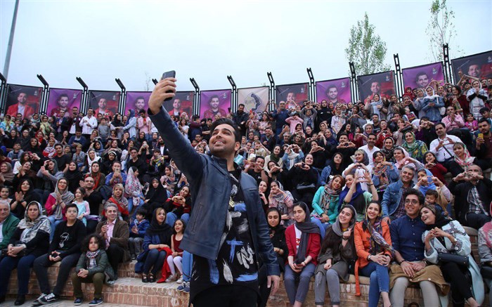  فرزاد فرخ