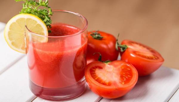 آب گوجه فرنگی