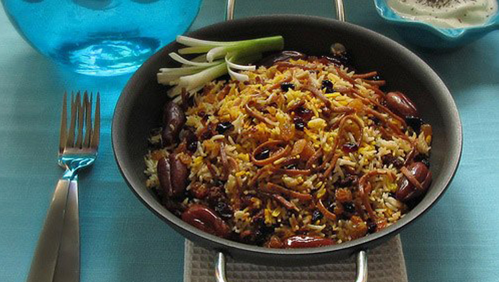 3 طرز تهیه رشته پلو مجلسی شب عید با مرغ زعفرانی،بدون گوشت یا تهانداز مرغ