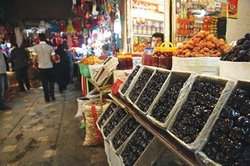 حال و روز بازار مازندران در آستانه ماه مبارک رمضان/کالا‌های تنظیم بازاری در یک قدمی عرضه
