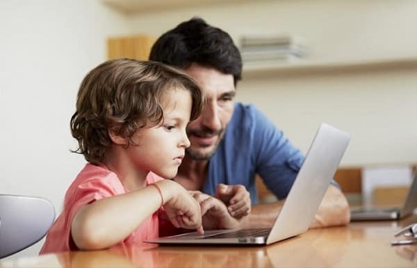 چگونه از کودکان در برابر تلفنهای جدید حفاظت کنیم؟ چگونه از کودکان در برابر تلفنهای جدید حفاظت کنیم؟