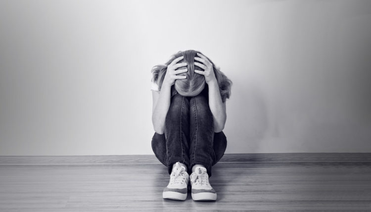 افسردگی در نوجوانی چی هست و چی نیست؟