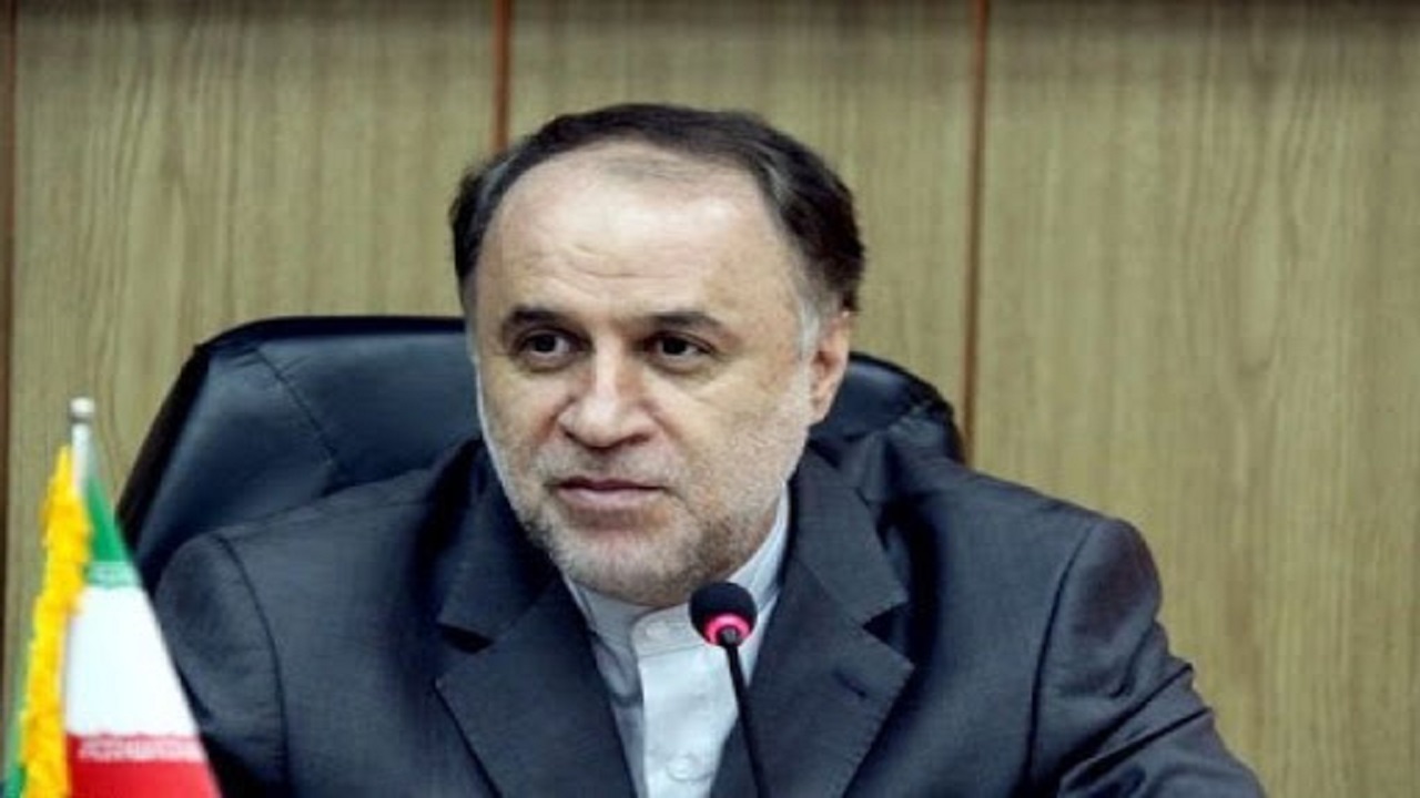 حل مشکلات آموزش و پرورش با یک وزیر رفع نمیشود