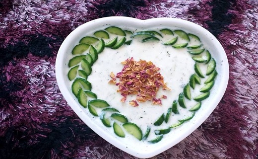 ماست و خیار ماست و خیار