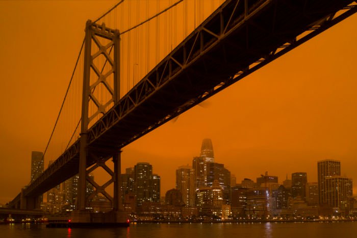 تاثیر white balance خودکار در تصاویر آسمان نارنجی رنگ سان فرانسیسکو