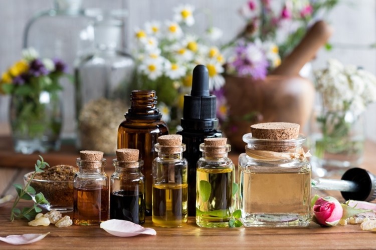 چطور عطر خاص خود را پیدا کنیم؟ چطور عطر خاص خود را پیدا کنیم؟