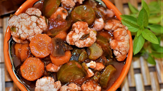 طرز تهیه ترشی سالادی؛ خوشمزه و پرخاصیت طرز تهیه ترشی سالادی؛ خوشمزه و پرخاصیت