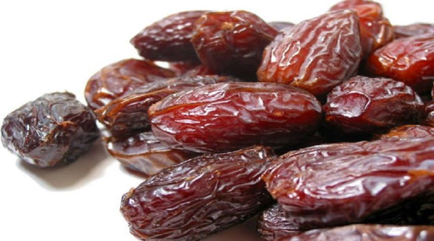 مزیتهای شگفت انگیز افطار کردن با خرما مزیتهای شگفت انگیز افطار کردن با خرما