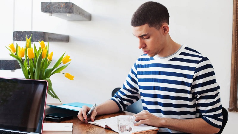 چرا سادهترین کارها را به تعویق میاندازیم؟ چرا سادهترین کارها را به تعویق میاندازیم؟