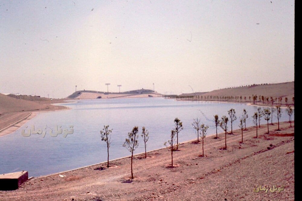 تصویر قدیمی دریاچه مجموعه ورزشی آزادی پیش از افتتاح/عکس