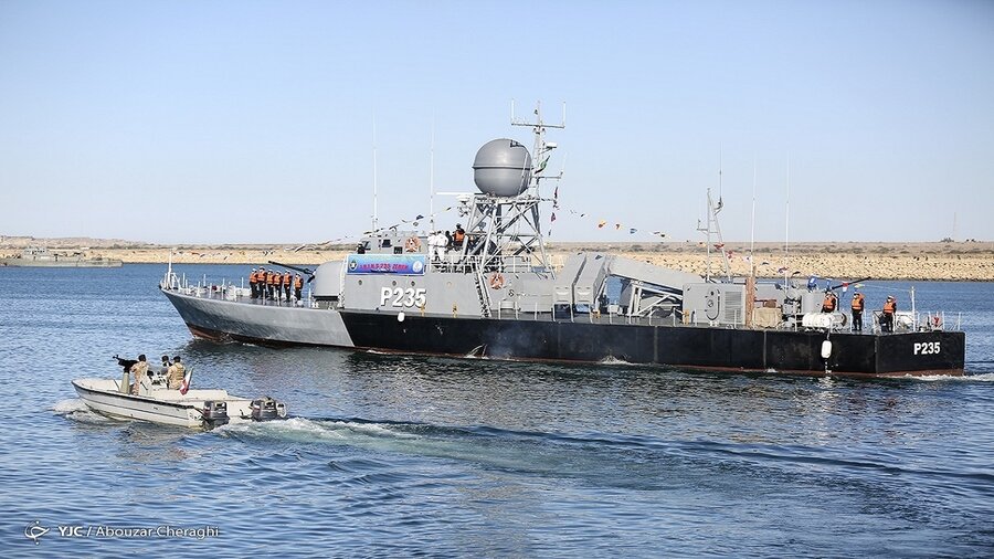 دریاهای ایران چگونه امن شده‌اند؟ | تجهیزات نظامی ارتش برای امنیت آب‌های کشور را بشناسید | انواع موشک کروز و اژدر ایرانی با برد هزار کیلومتر