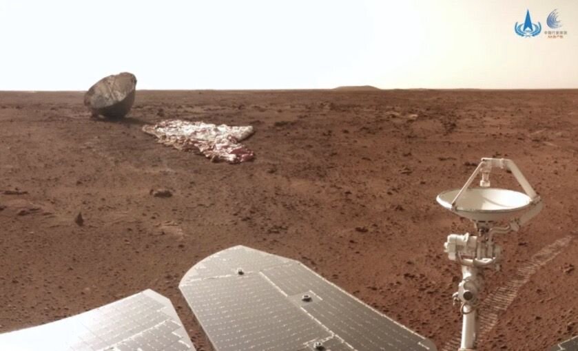 «ژورونگ» چتر نجات و غلاف پشتی‌اش را روی مریخ پیدا می‌کند