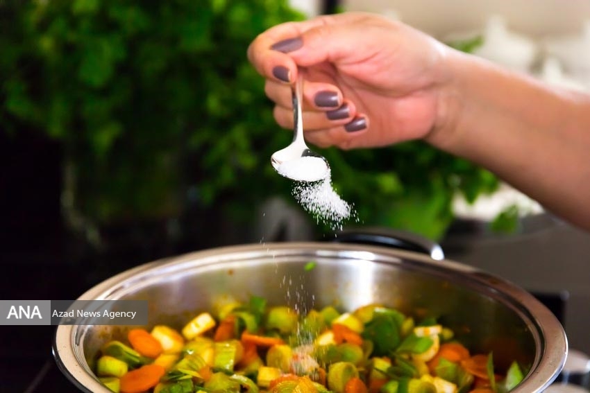 چگونه شوری غذا را بگیریم؟ چگونه شوری غذا را بگیریم؟