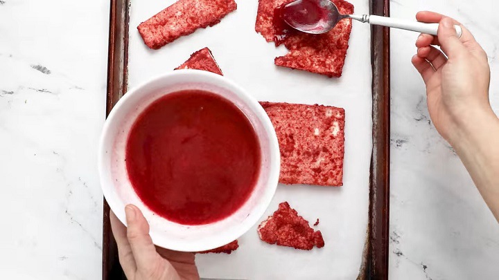 طرز تهیه کالباس گیاهی در منزل با گلوتن و بدون آن طرز تهیه کالباس گیاهی در منزل با گلوتن و بدون آن