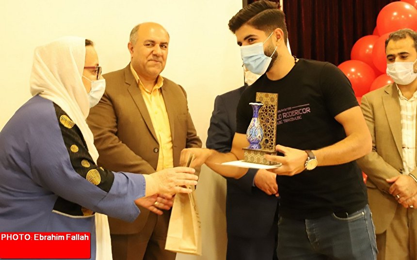 تجلیل از اهداکنندگان مستمر خون در مازندران