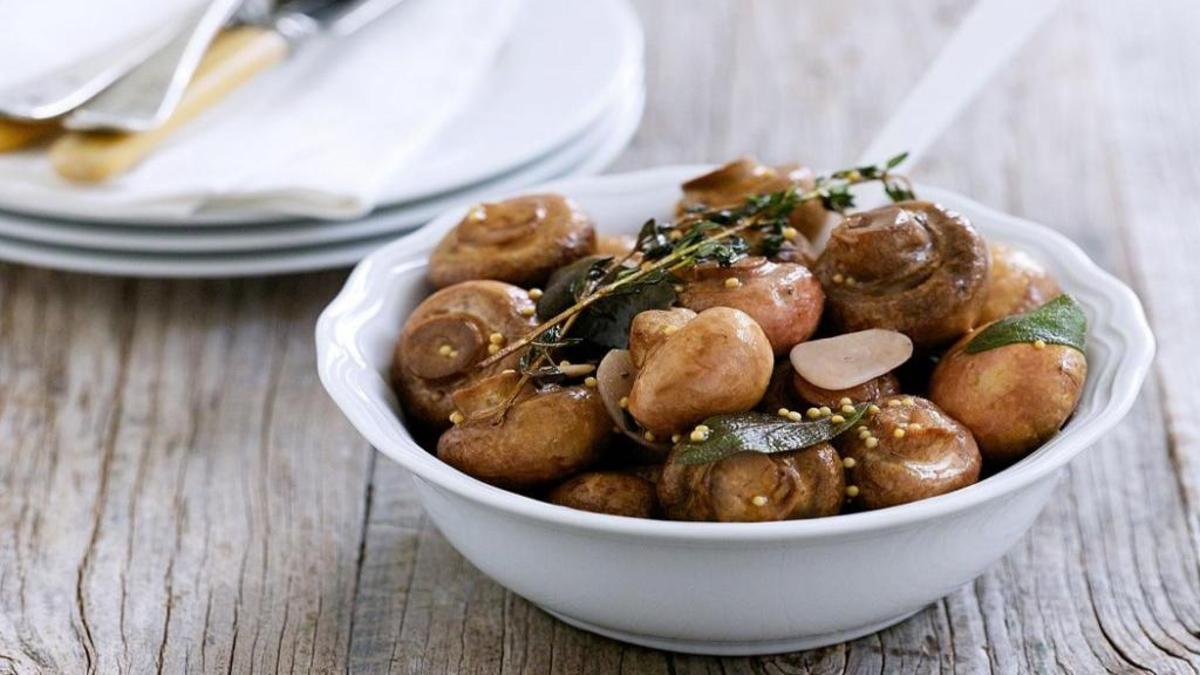 طرز تهیه ترشی قارچ؛ یک ترشی خوشمزه و متفاوت طرز تهیه ترشی قارچ؛ یک ترشی خوشمزه و متفاوت