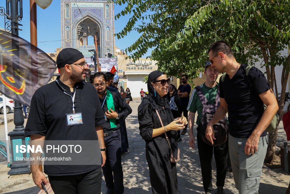 تصاویر: حضور گردشگران خارجی در آیین‌های محرم یزد